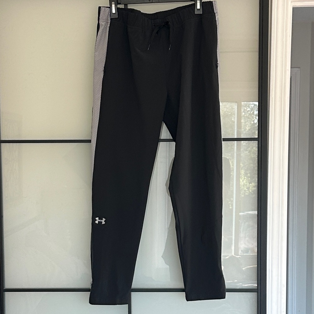 Under Armour Women’s Black Athletic Pants